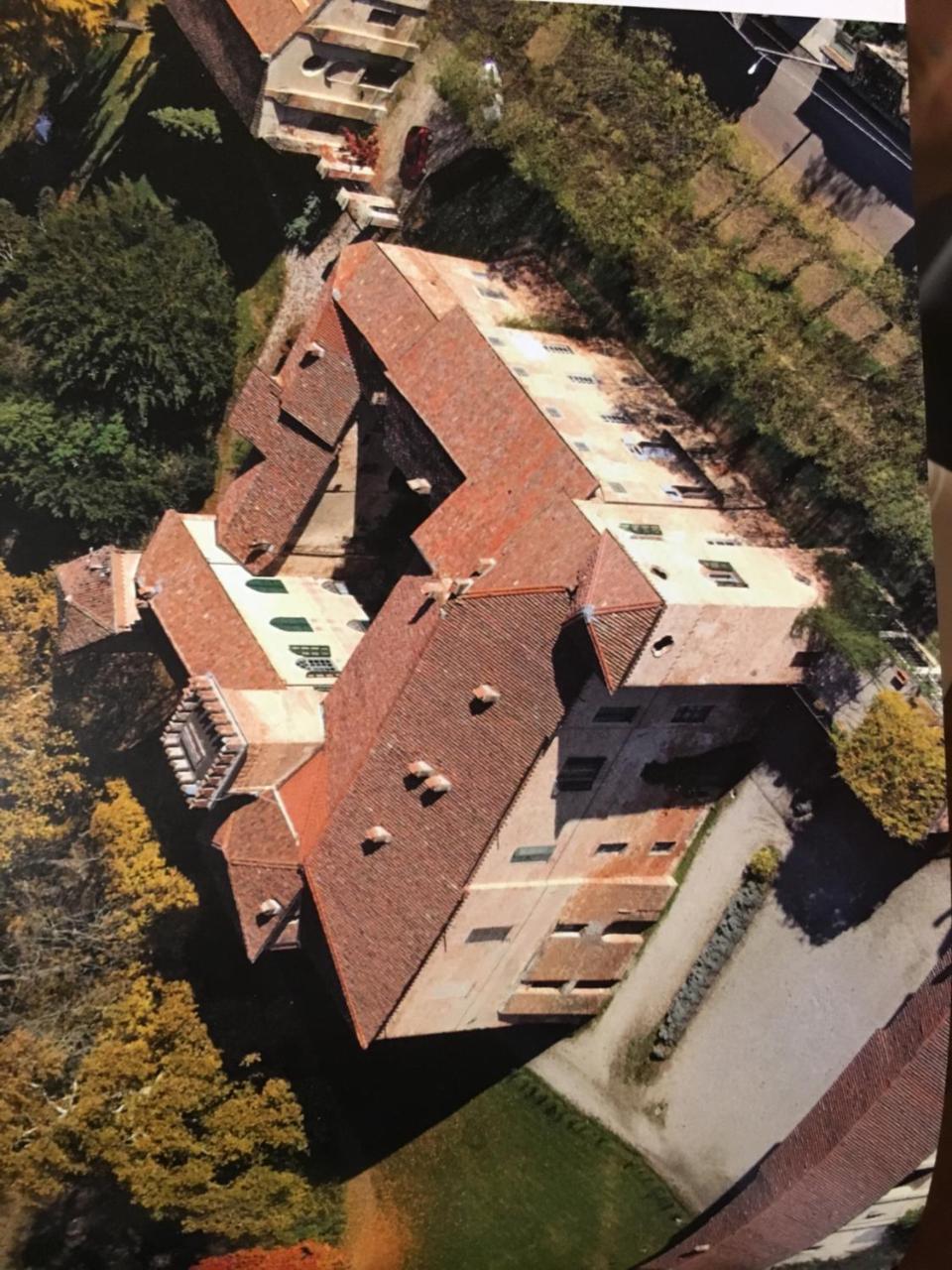 Castello Sannazzaro B&B Giarole Exteriör bild